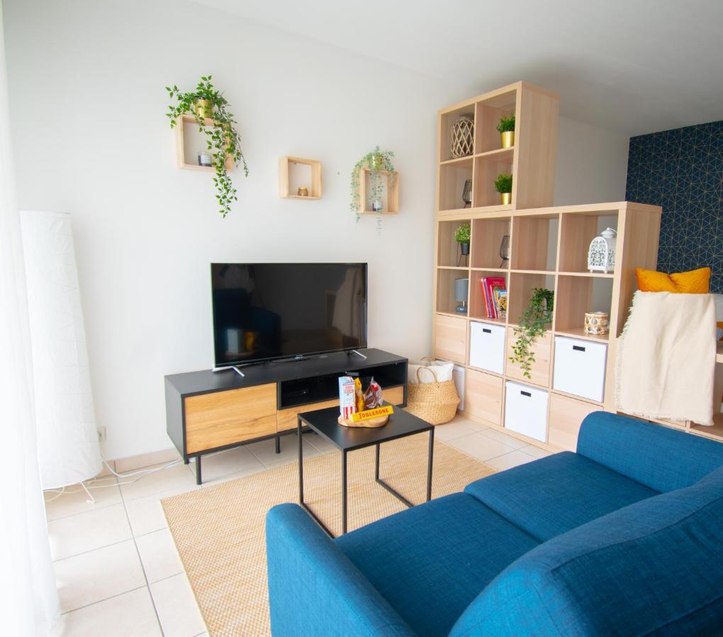 Studio Charmant Cergy Le Haut Au Pied De La Gare ! Parking Prive ! Exterior foto