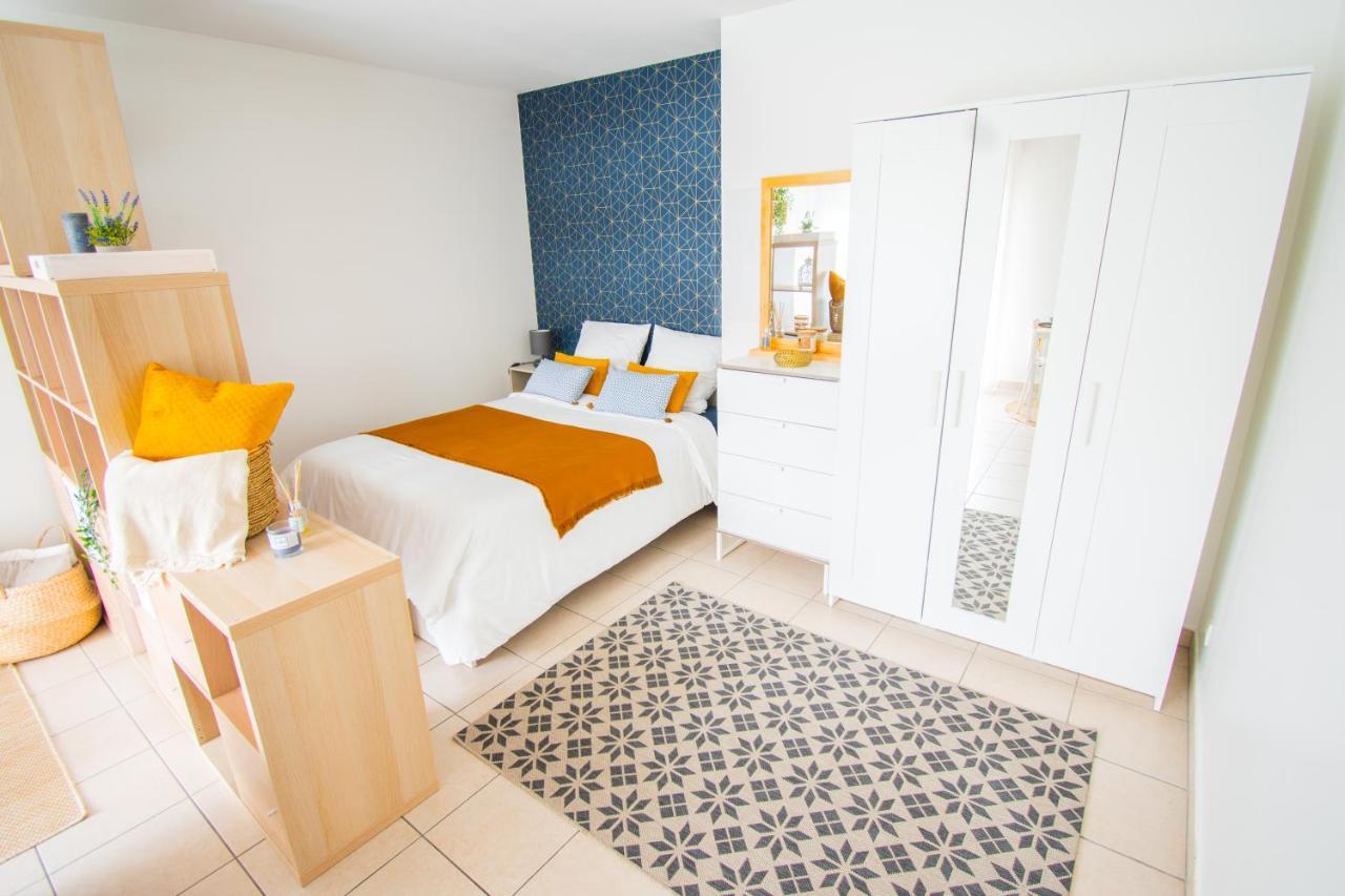 Studio Charmant Cergy Le Haut Au Pied De La Gare ! Parking Prive ! Exterior foto